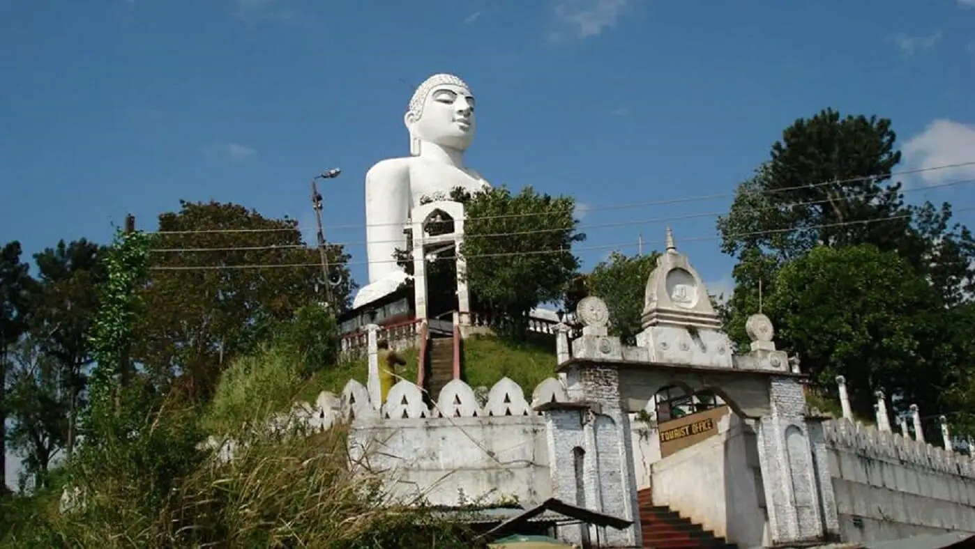 Bahirawakanda-Buddha-Statue