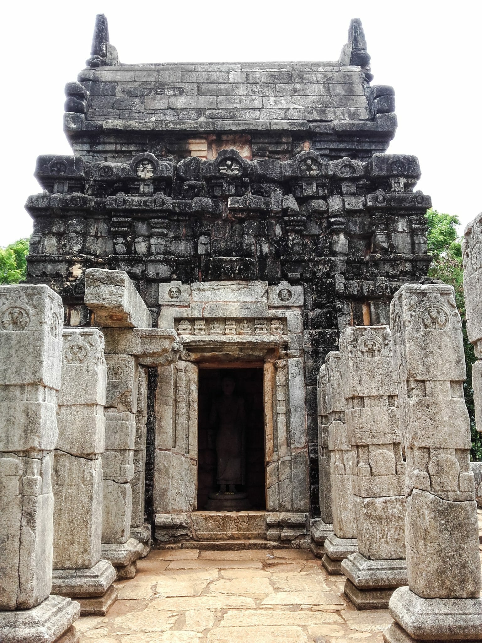 Nalanda Gedige - Pavilion Entrance