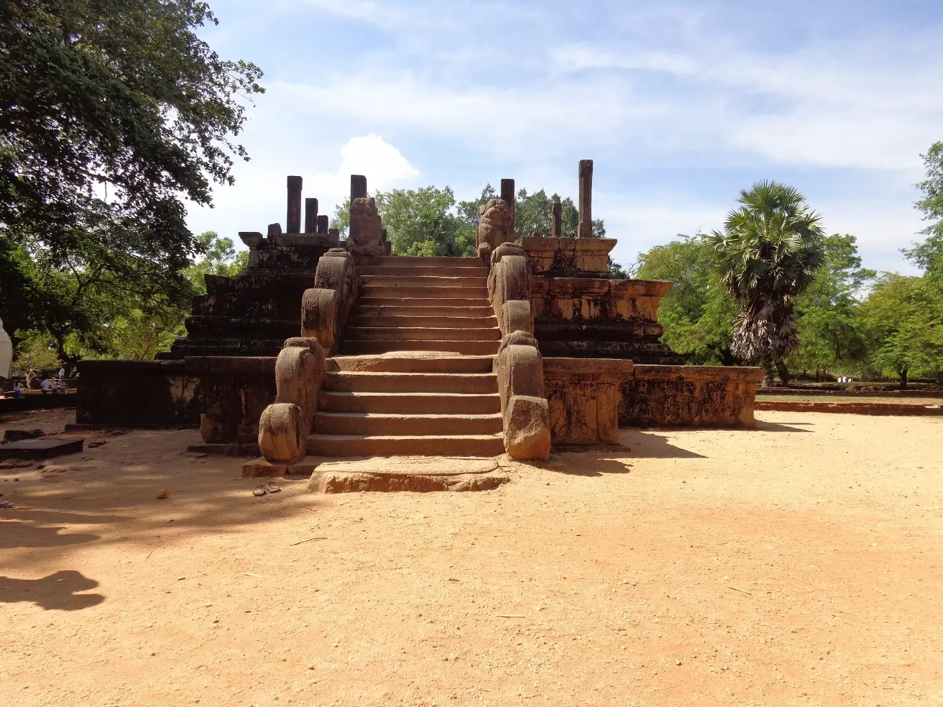 Council-Chamber-Polonnarwa-Kingdom-7