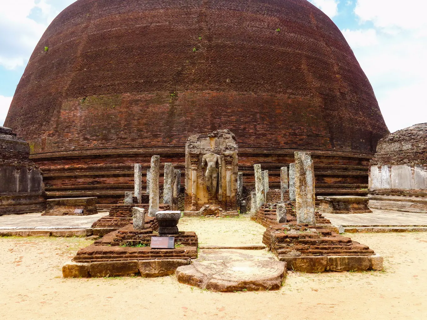 Rankoth-Vehera-Ancient-City-of-Polonnaruwa-21