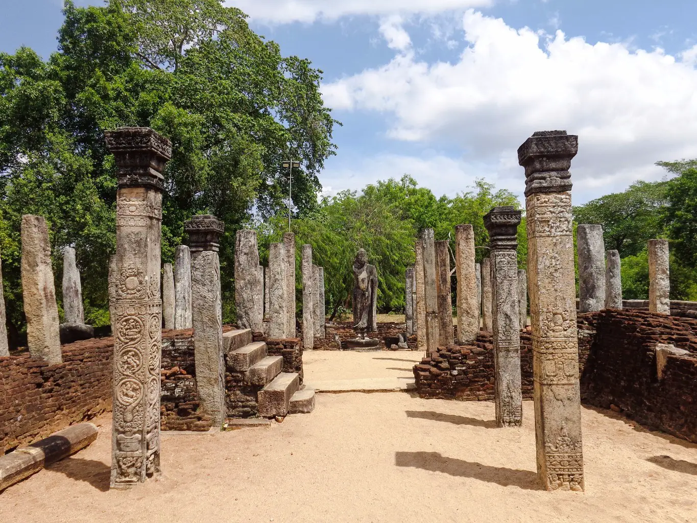 Atadage-Ancient-City-of-Polonnaruwa-4