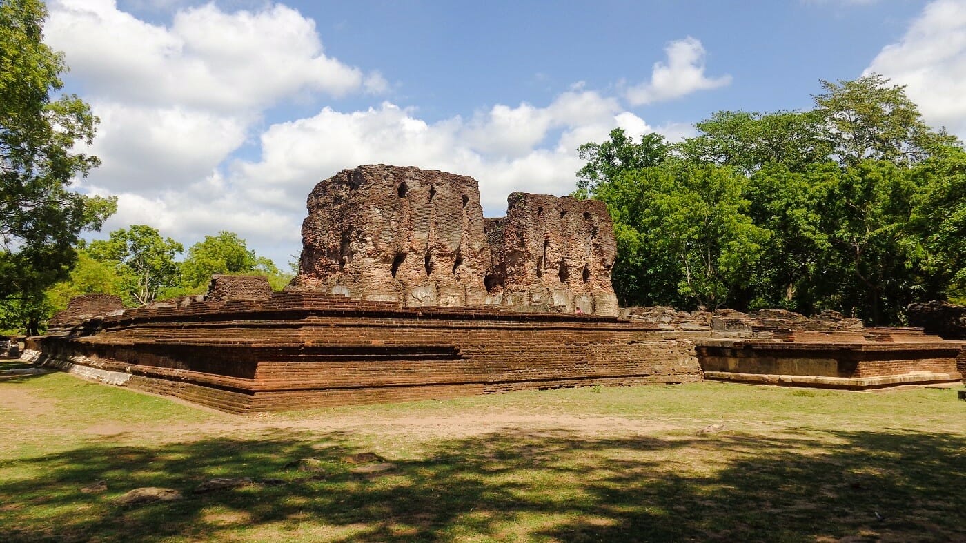 Palace-of-King-Parakramabahu-1 Palace-of-King-Parakramabahu-1