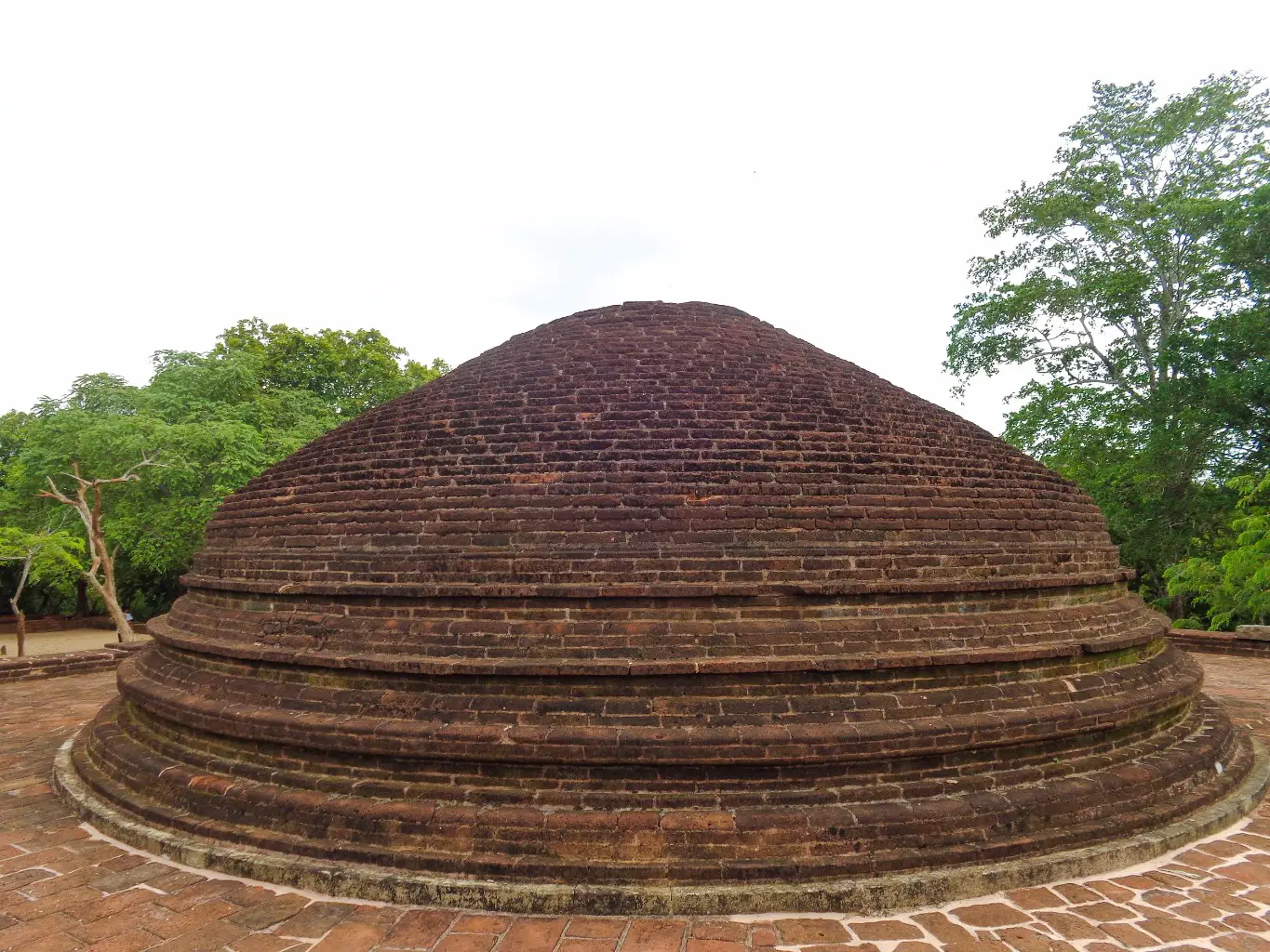 Manik-Vehera-Ancient-City-of-Polonnaruwa-20