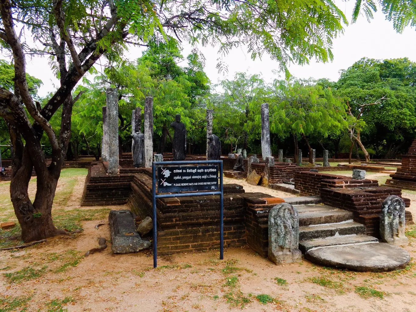 Manik-Vehera-Ancient-City-of-Polonnaruwa-8