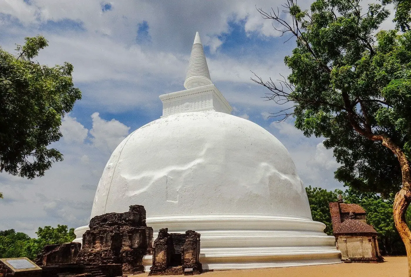 Kiri Vehera - Polonnaruwa