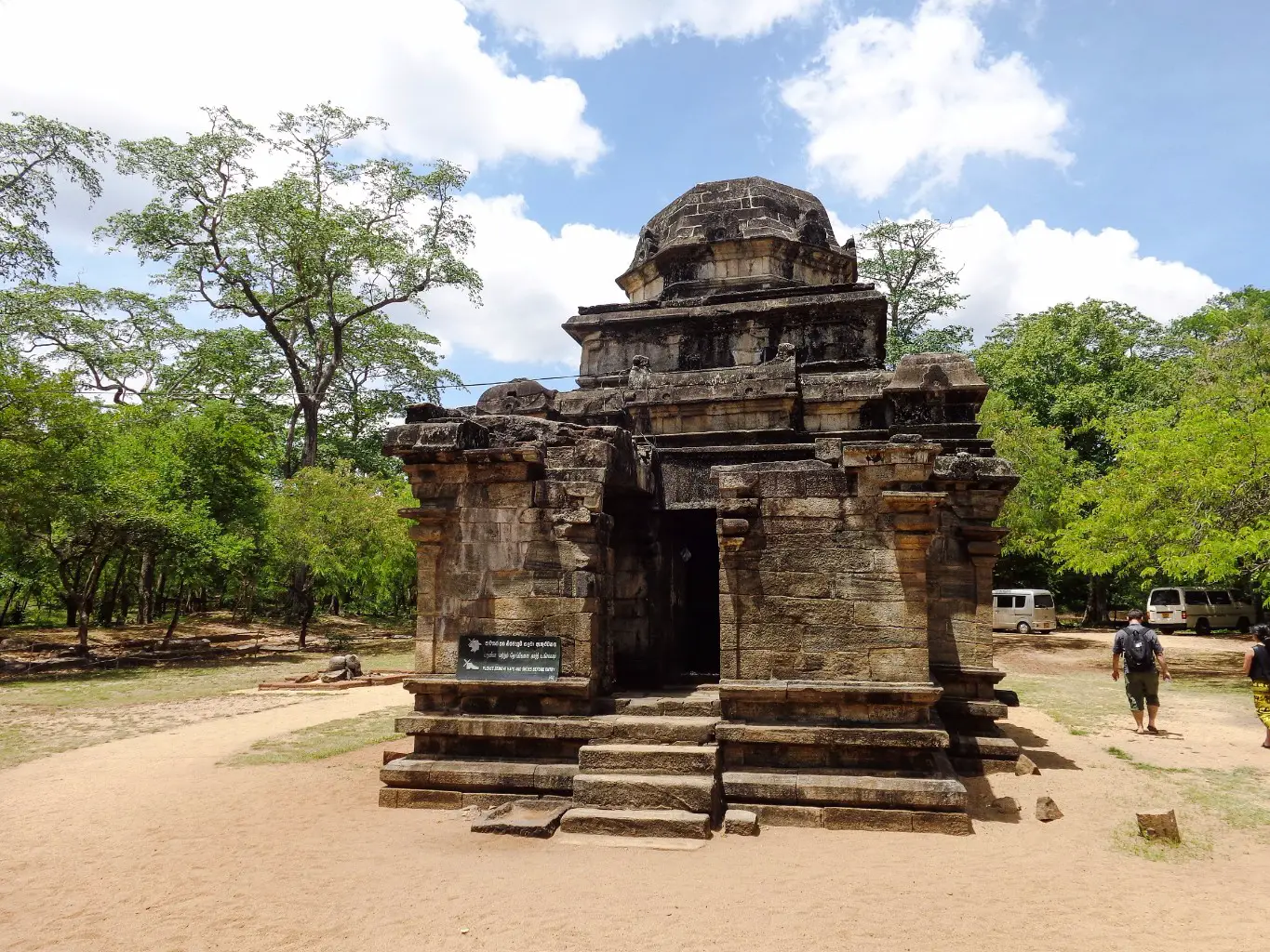 Siva-Devalaya-No-02-Polonnaruwa-8