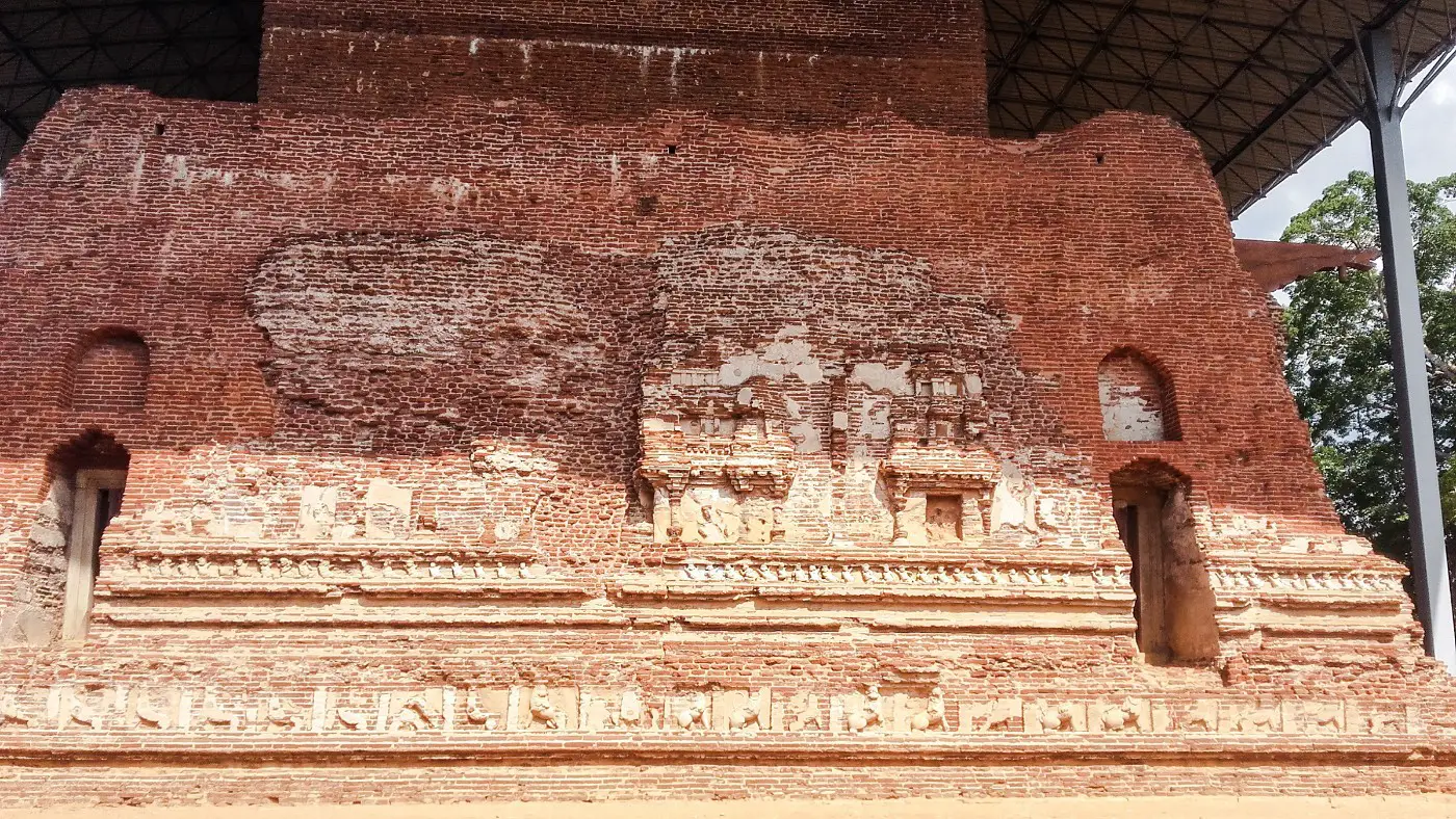 Tivanka-Image-House-Polonnaruwa-14