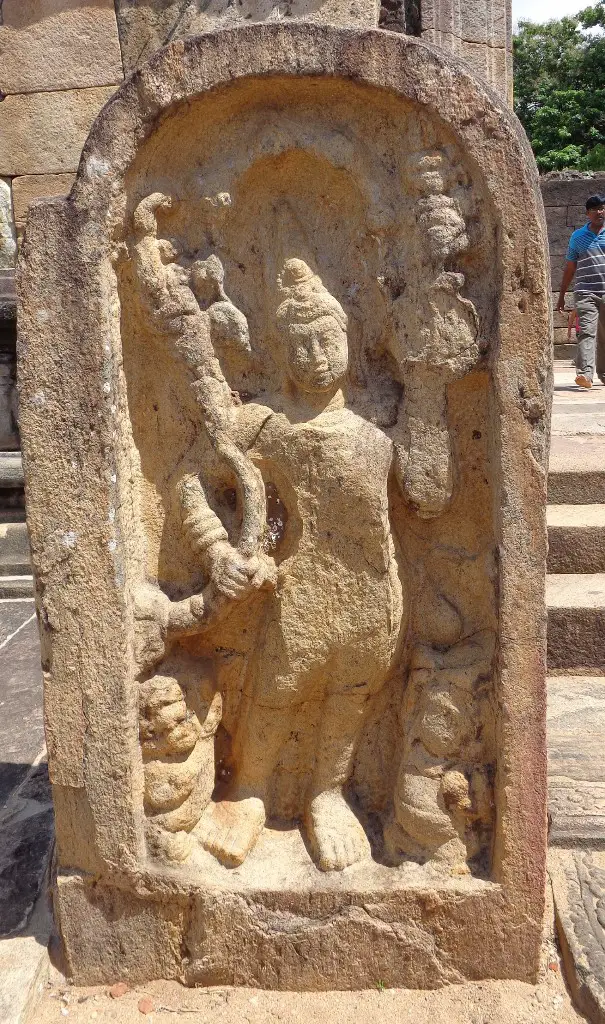 Hatadage-Polonnaruwa-11