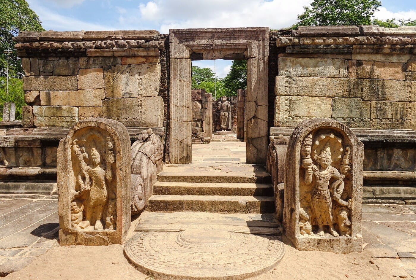Hatadageya-Polonnaruwa-2 Hatadageya-Polonnaruwa-2