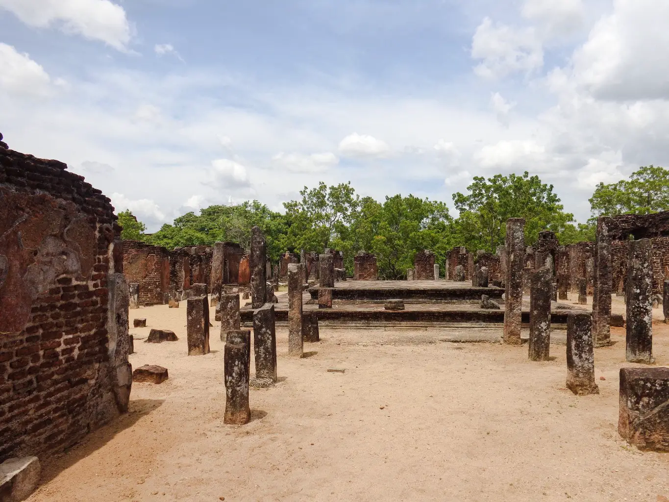 Baddhasima-Prasadaya-Ancient-City-of-Polonnaruwa-11