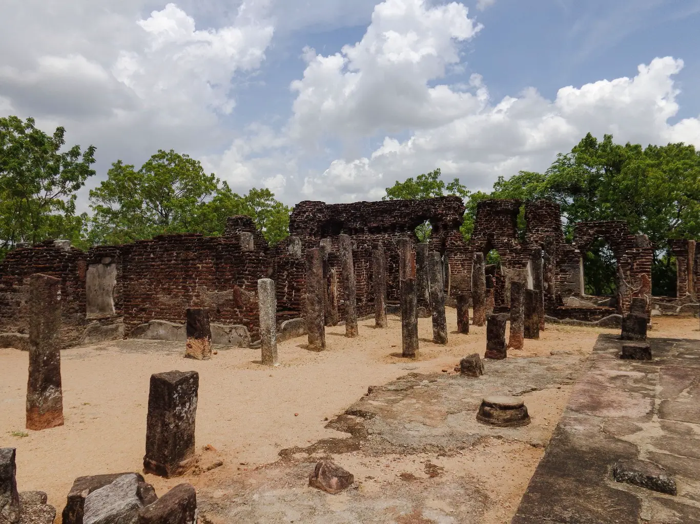 Baddhasima-Prasadaya-Ancient-City-of-Polonnaruwa-9