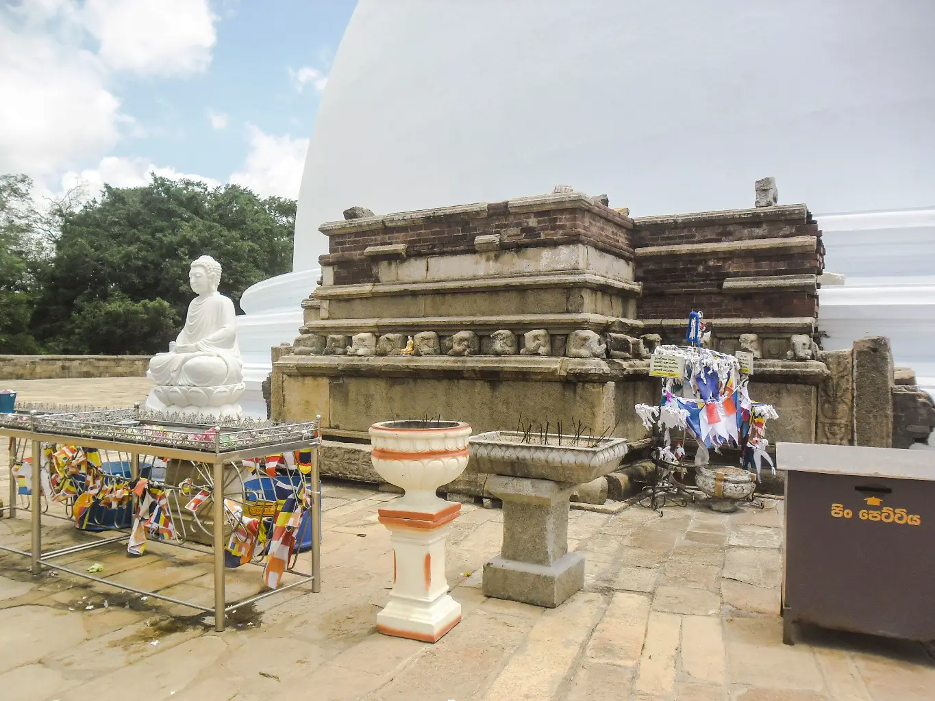 Mirisawetiya-Stupa-Atamasthana-Anuradhapuraya-1