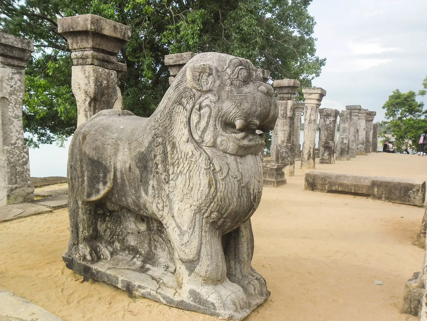 Council-Chamber-of-Nissankamalla-Ancient-City-of-Polonnaruwa-10