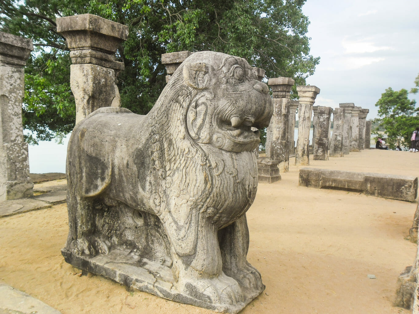 council-chamber-of-king-nissankamalla-ancient-city-of-polonnaruwa