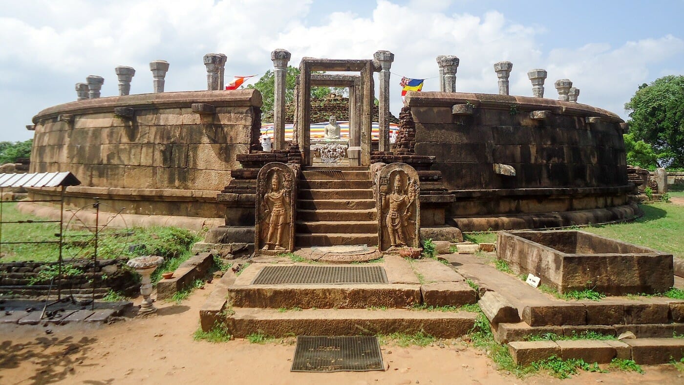 Girihandu-Seya-Thiriyaya-Trincomalee-Thapassu-Balluka-1-1 Girihandu-Seya-Thiriyaya-Trincomalee-Thapassu-Balluka-1-1