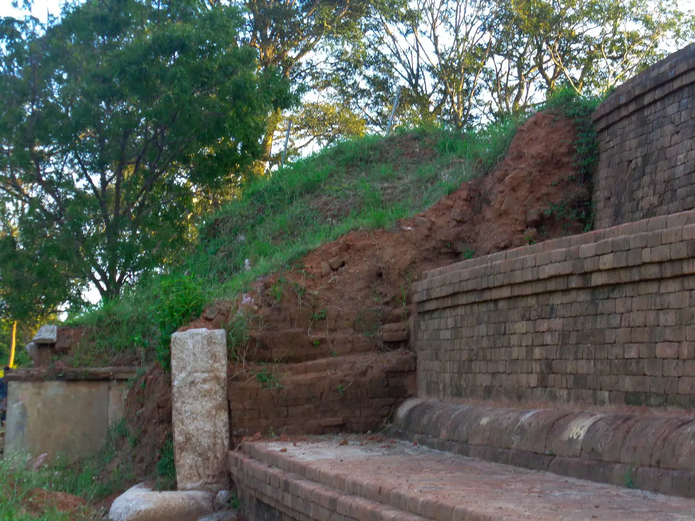Deegavapiya-Stupa-3